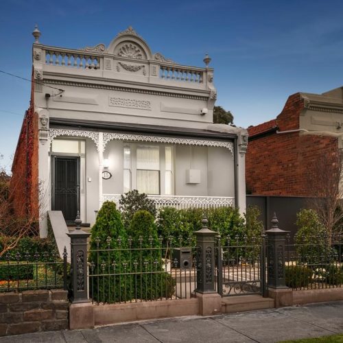 15 Robb Street, Essendon