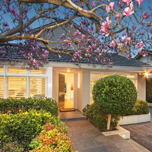 5a Cairnes Crescent, Brighton