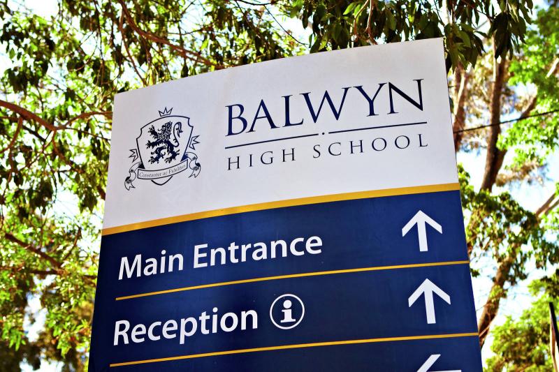 Balwyn Highschool campus sign