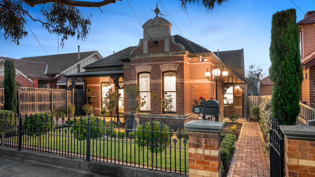 13 Lorraine Street, Essendon