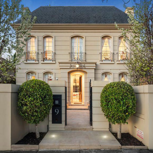 9 Stradbroke Avenue, Toorak