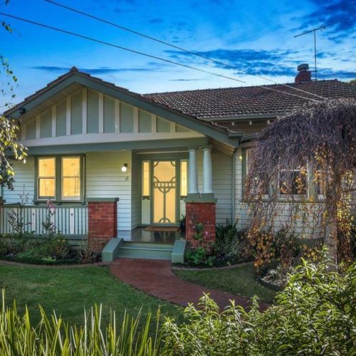 18 Dumblane Avenue, Ascot Vale
